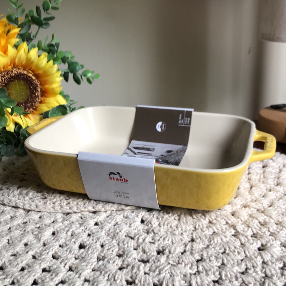 Staub Yellow Rectangular Gratin Ceramic Casserole Dish with Handles - Picture 11 of 11